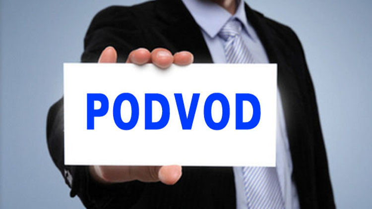 Milionový podvodník u soudu. Kdo by to do něj řekl? 