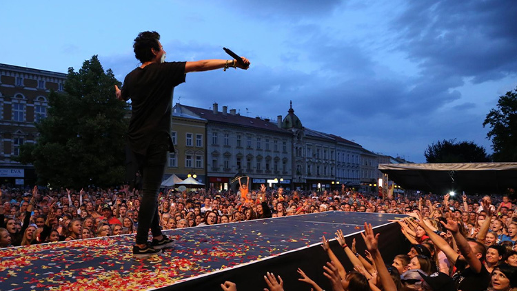 Půl milionu na kulturu!