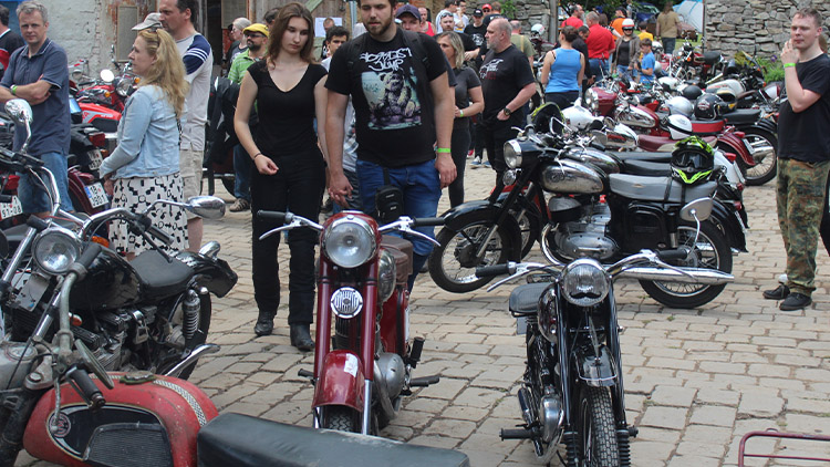 Hradčanský mlýn zaplnily Jawy i „indiáni“