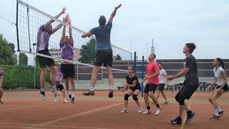 Volejbalový turnaj  O POHÁR HVL:  vítězem se stala Sexmeralda