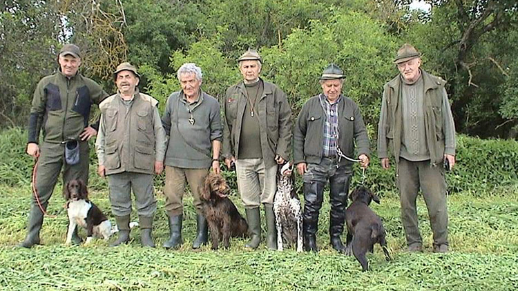 Myslivci zachraňovali zvěř aneb sečení pícnin v honitbě Bílovice-Lutotín 