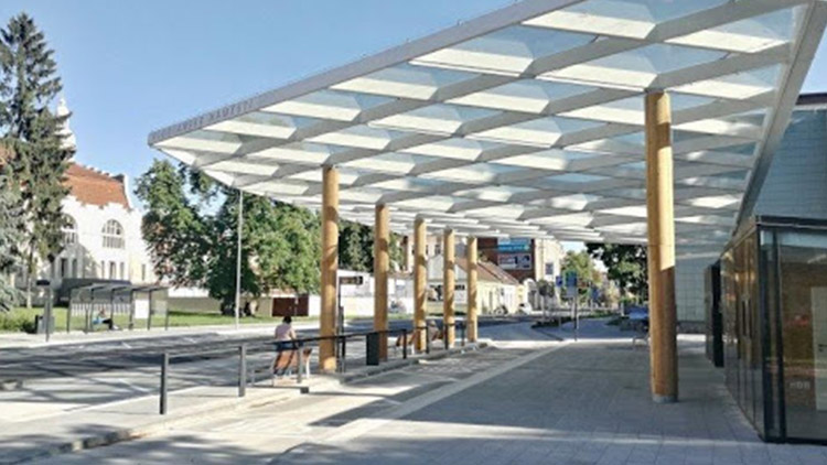 V soutěži Stavba roku byly oceněny  také terminál v Prostějově a smržická škola