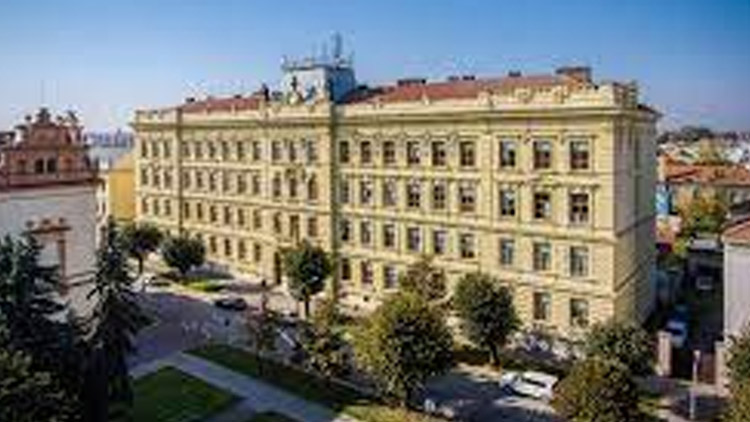 Druhé pololetí na Gymnáziu Jiřího Wolkera