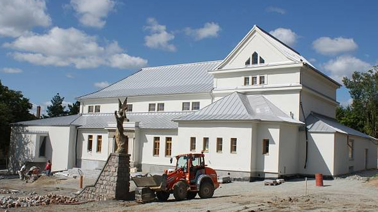 Půl mega! Konice reklamuje  poničené komunitní centrum