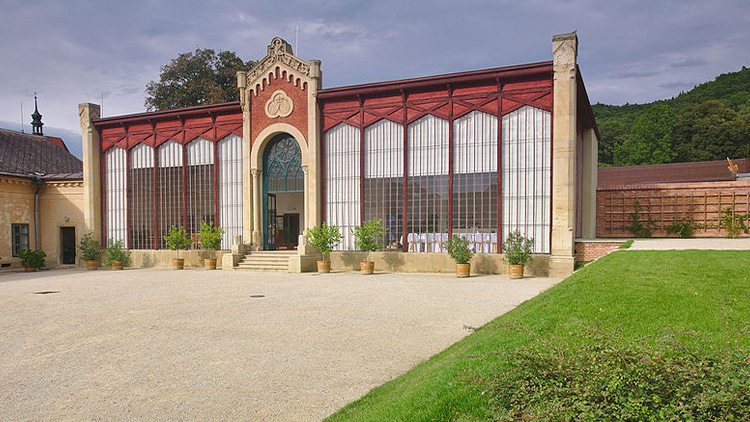 Děti stráví Hravý den u oranžerie