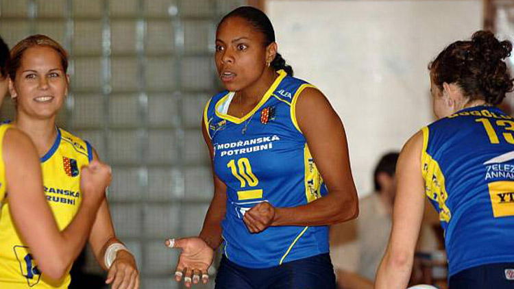 Soares je v Brazílii, zaskočil za ni Petráš