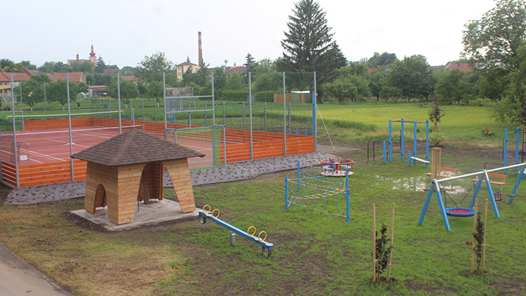 V Tištíně vyrostla hned dvě nová hřiště