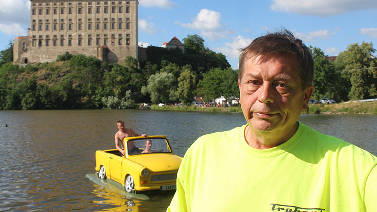 Nesmrtelné trabanty se opět vrátily do kempu Žralok