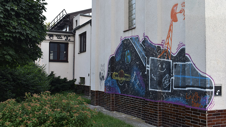 Hvězdárnu pomaluje Ital Patrizio