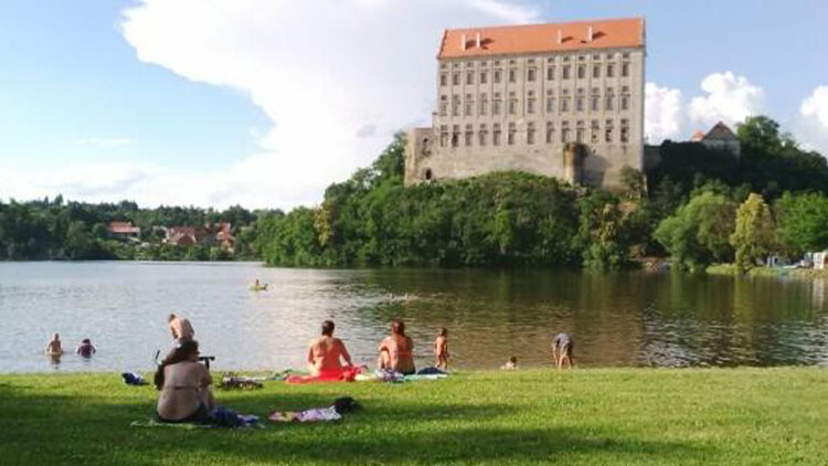 Hřiště ve Žraloku má zelenou