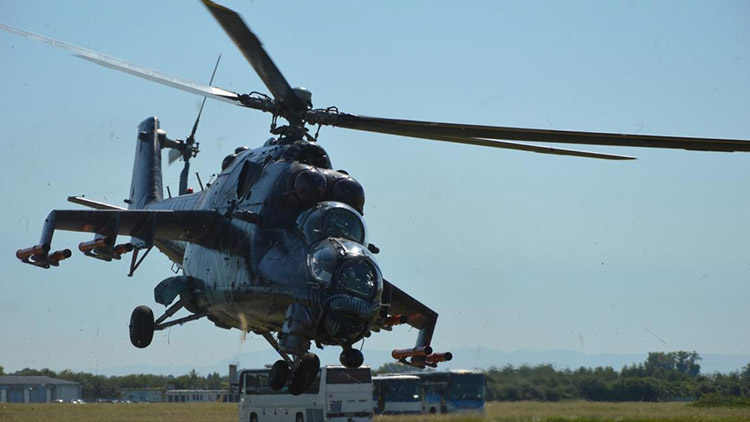 Vojenští piloti budou týden cvičit. Čekejte hluk