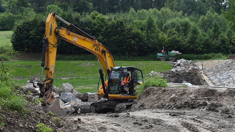 „Dzbelské Lipno“ po letech  opět láká ke koupání 