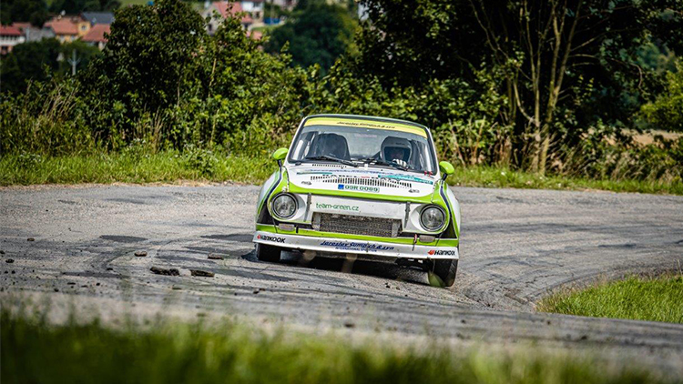 Posádka z Prostějovska ovládla Moravský kras