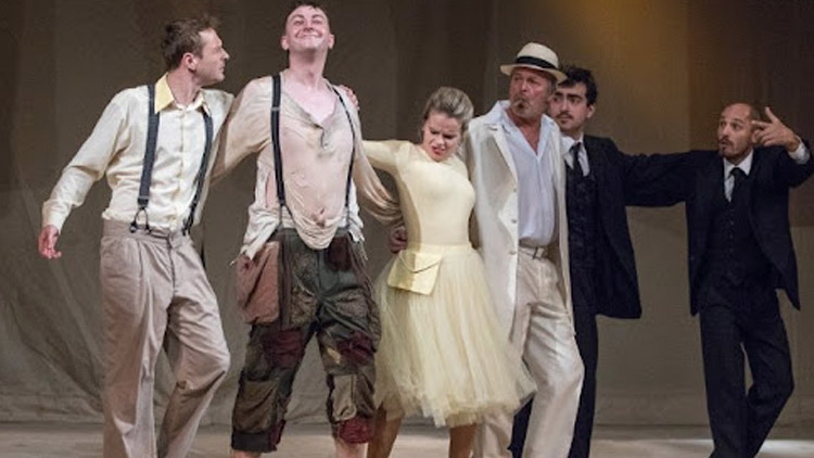 Sluha dvou pánů na zámku v Brodku