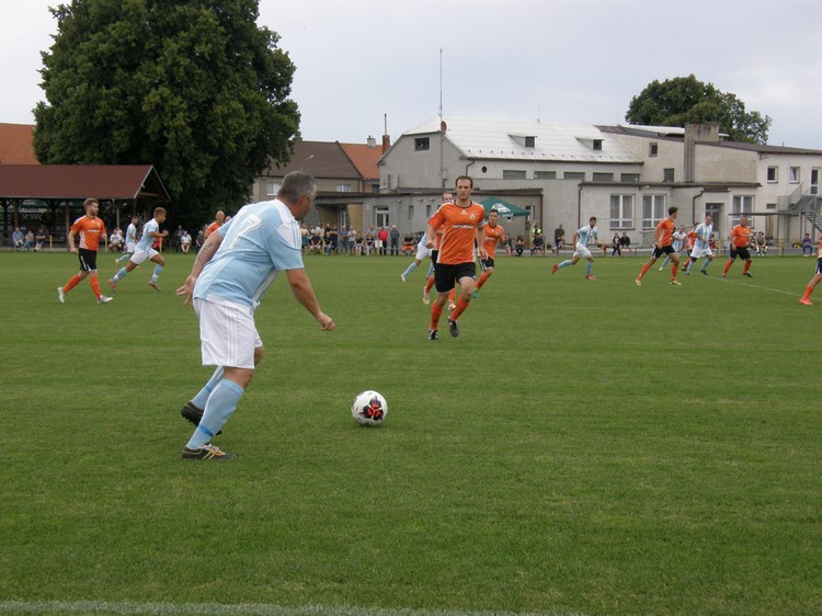 Plumlov na úvod vykradl Určice