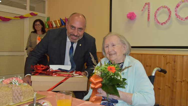 Známá cukrářka oslavila stovku!