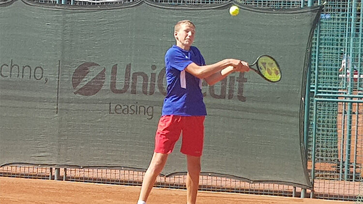 Spanilá jízda českého tenisového mládí zatím dospěla k suverénním postupům do čtvrtfinále MS U14