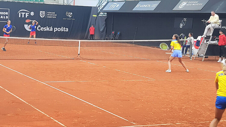 Dvakrát semifinále! Češky i Češi do čtrnácti let jsou zatím k nezastavení