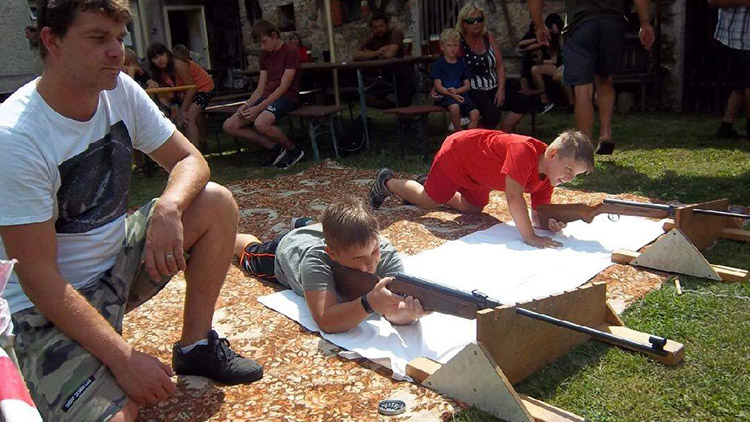 Složénská moška prověřila střelce ze vzduchovky