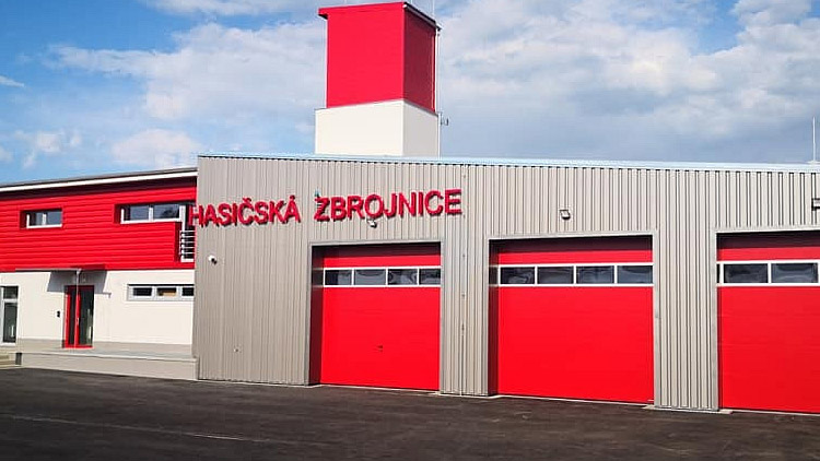 Můžete vyrazit do nové zbrojnice