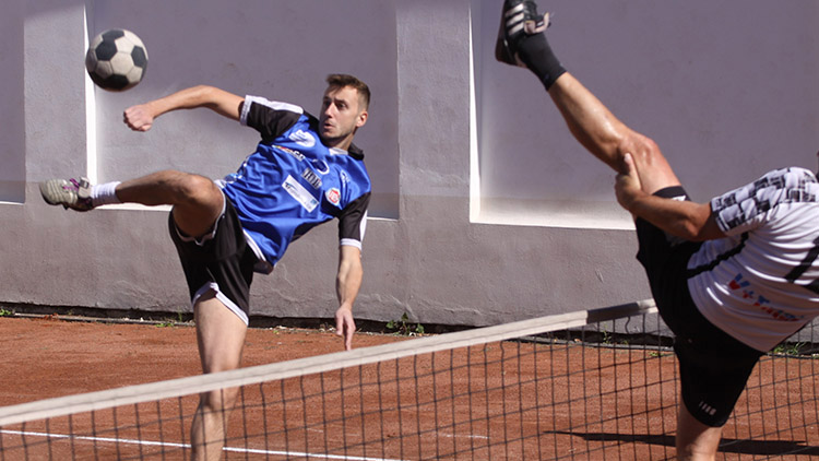 Postup do předkola stvrdili prvoligoví nohejbalisté  přesvědčivou výhrou, teď mají reálně i na semifinále