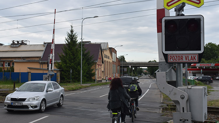 Potvrzeno, přejezd ve Vrahovické se bude podjíždět