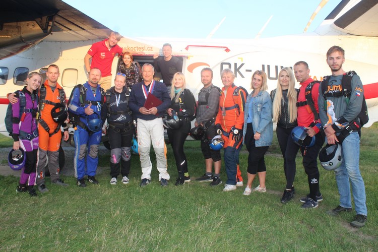 Svatba 4 600 metrů nad Prostějovem