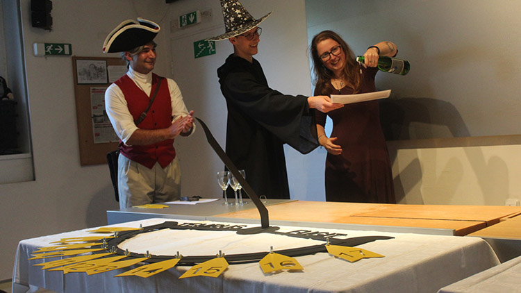 Noc vědců na hvězdárně odhalila nové sluneční hodiny