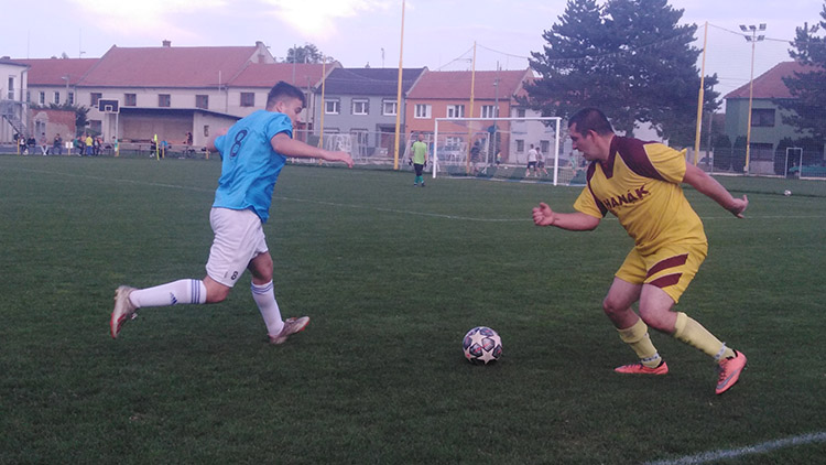 Rezerva Určic si smlsla na Tištínu