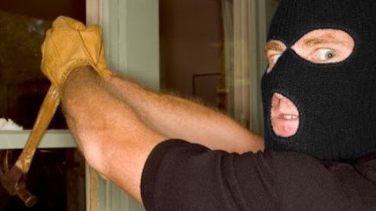 Víno nechtěl, bral peníze