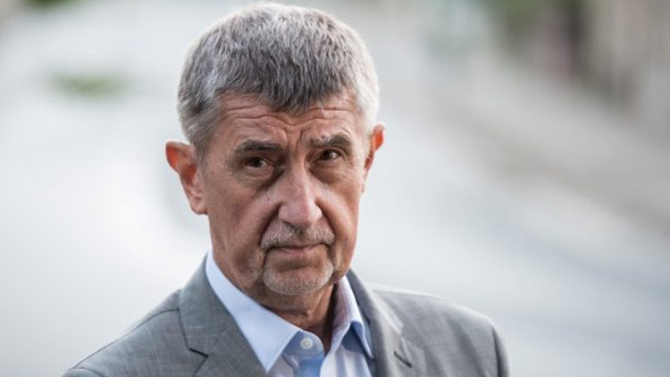 Babiš by to neměl zdržovat