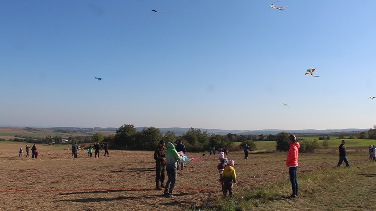 Už letí: Nebe nad Holubicemi patřilo drakům