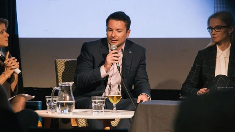 Politolog Jakub Lysek: „Ještě to může být cirkus...“