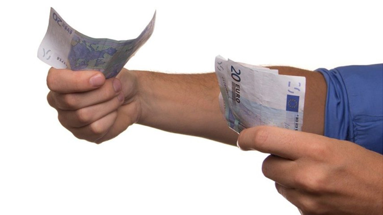 Cizinec zaplatil kauci