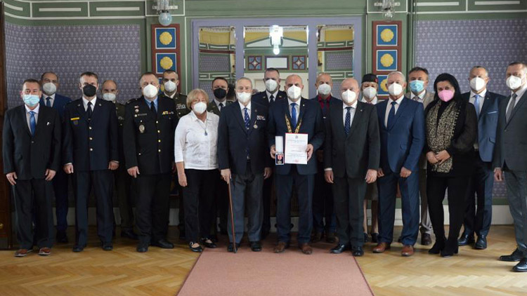 Na radnici se předávaly medaile od legionářů