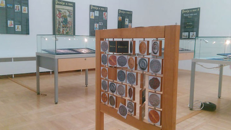 Muzejní výstavy  mají slušnou návštěvnost