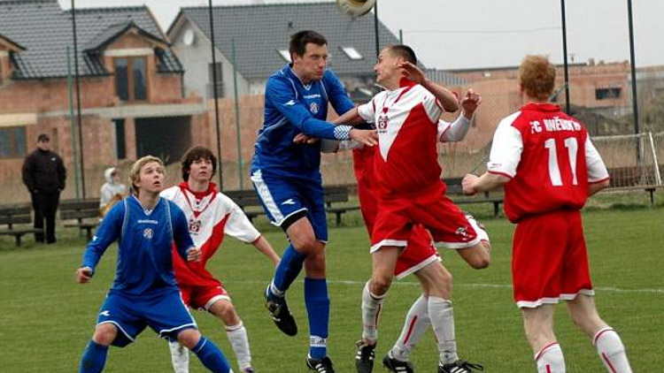 Krajský přebor čeká poslední kolo, regionální celky čekají dohrávky