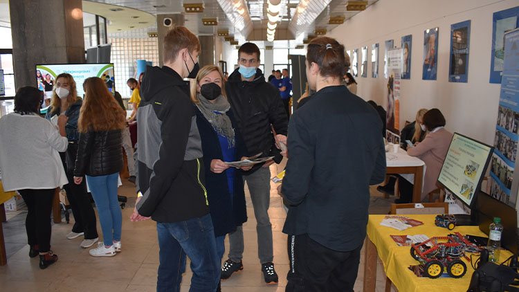 Burza škol se těšila velkému zájmu