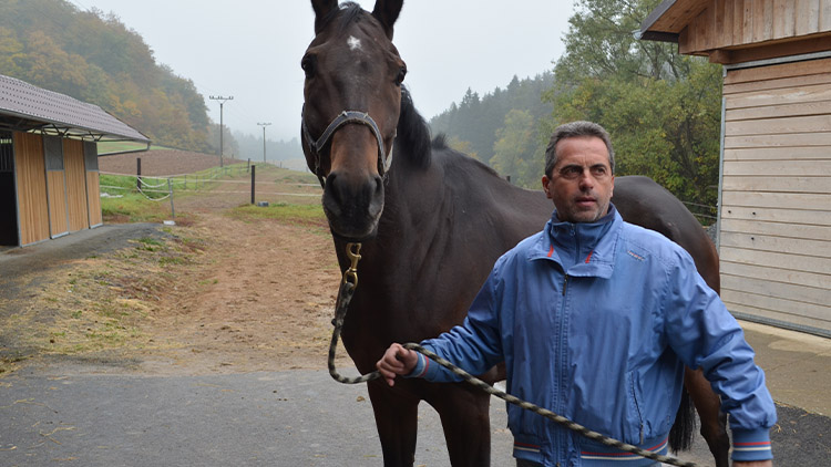 Larizano přivezl prestižní triumf z Wroclavi, Australien šokoval v Chuchli s kurzem 45:1