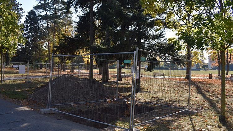 Záchodky v Kolářových sadech se již budují