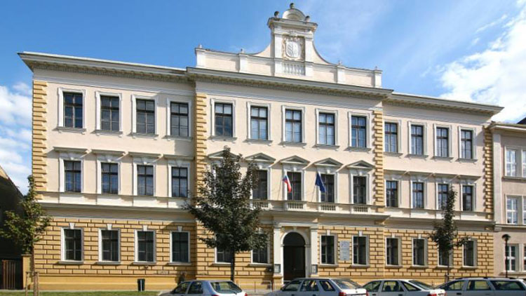 Škola zve na den otevřených dveří