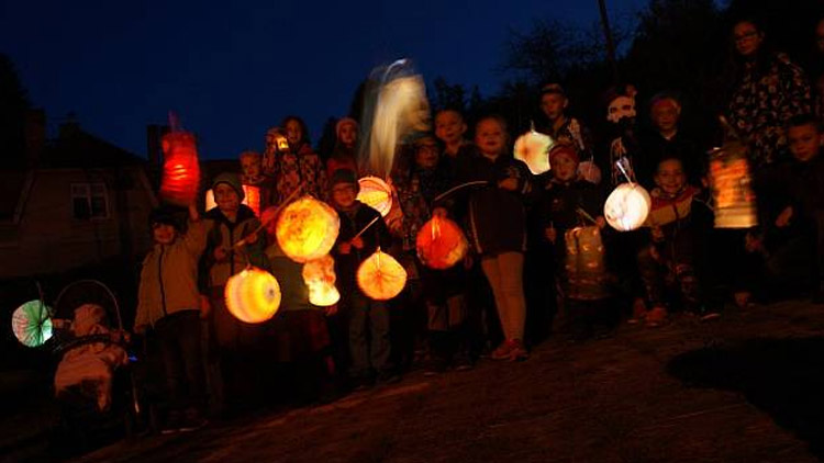 Průvod světýlek v Kralicích
