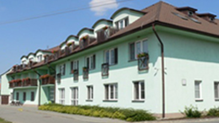 Koronavirus řádí v Kostelci