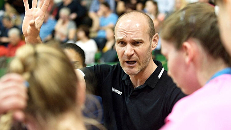 Ke Kopáčové se na covid  listinu připojil také Petráš