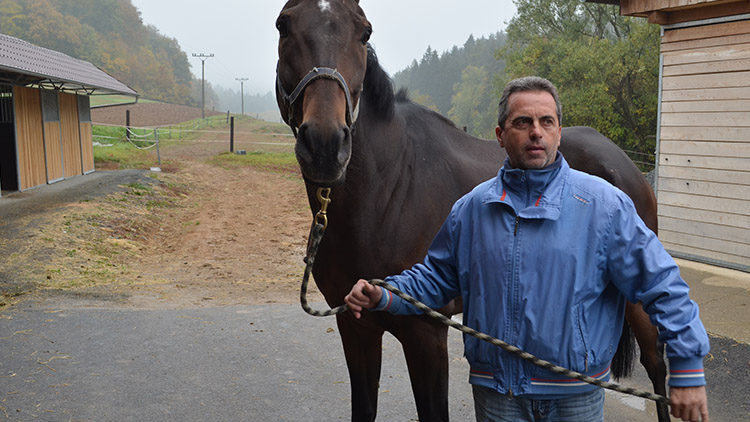 Lombargini je po pádu  ve Velké pardubické  V POŘÁDKU