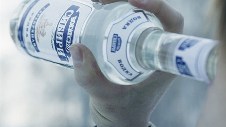 Popíjela u nemocnice