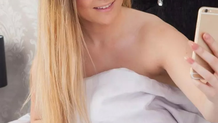  „Na základkách je posílání nahých fotek normální“