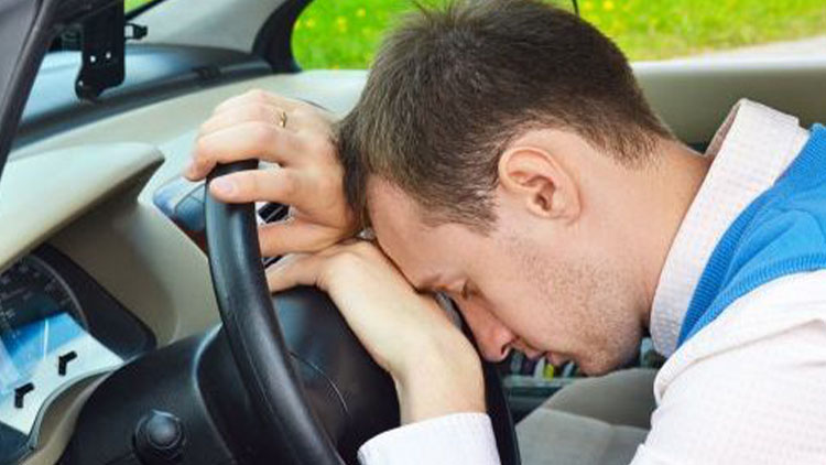 Jezdí se i pod vlivem opia…