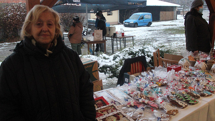 Zahrádkáři ze Smržic potěšili Vánočním  minijarmarkem