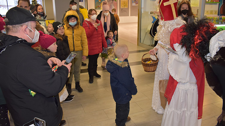 Ve Zlaté bráně se nadělovalo i strašilo pekelným ohněm